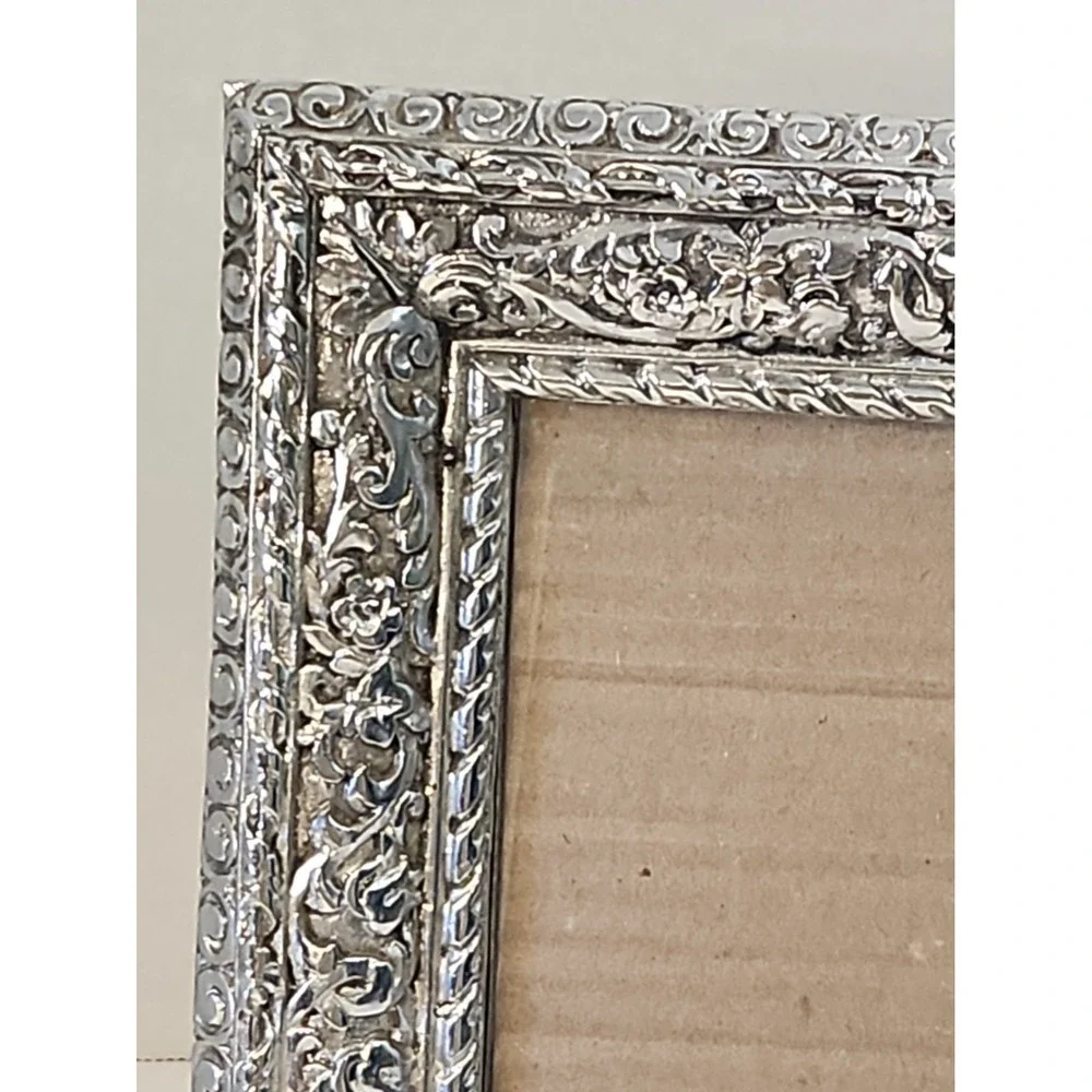 Ornate Silvertoned Picture Frame 5x7 Victorian Style Resin Tabletop Portrait